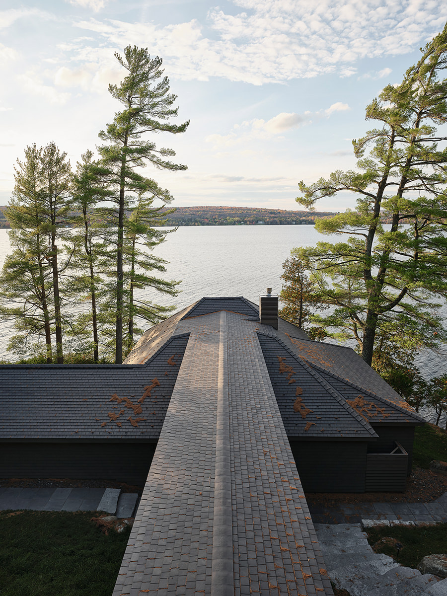 Modern Lake House Enviroshingle