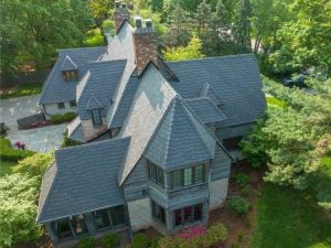 <h1>How Does Cedar Shake Compare to Other Roofing Materials?</h1>