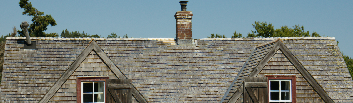 <h1>I Have an Aging Cedar Roof. Should I Replace It With Cedar Again?</h1>