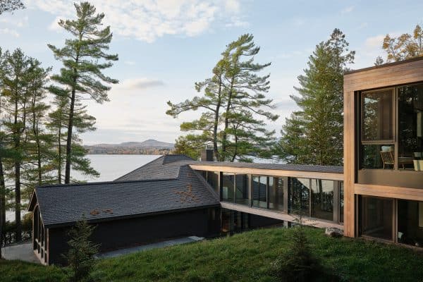 Contemporary lakeside home with Aged Cedar Enviroshingle